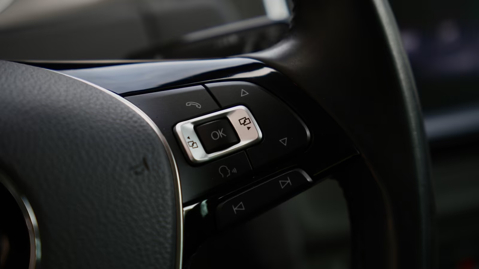 VW Golf VII - Image 18