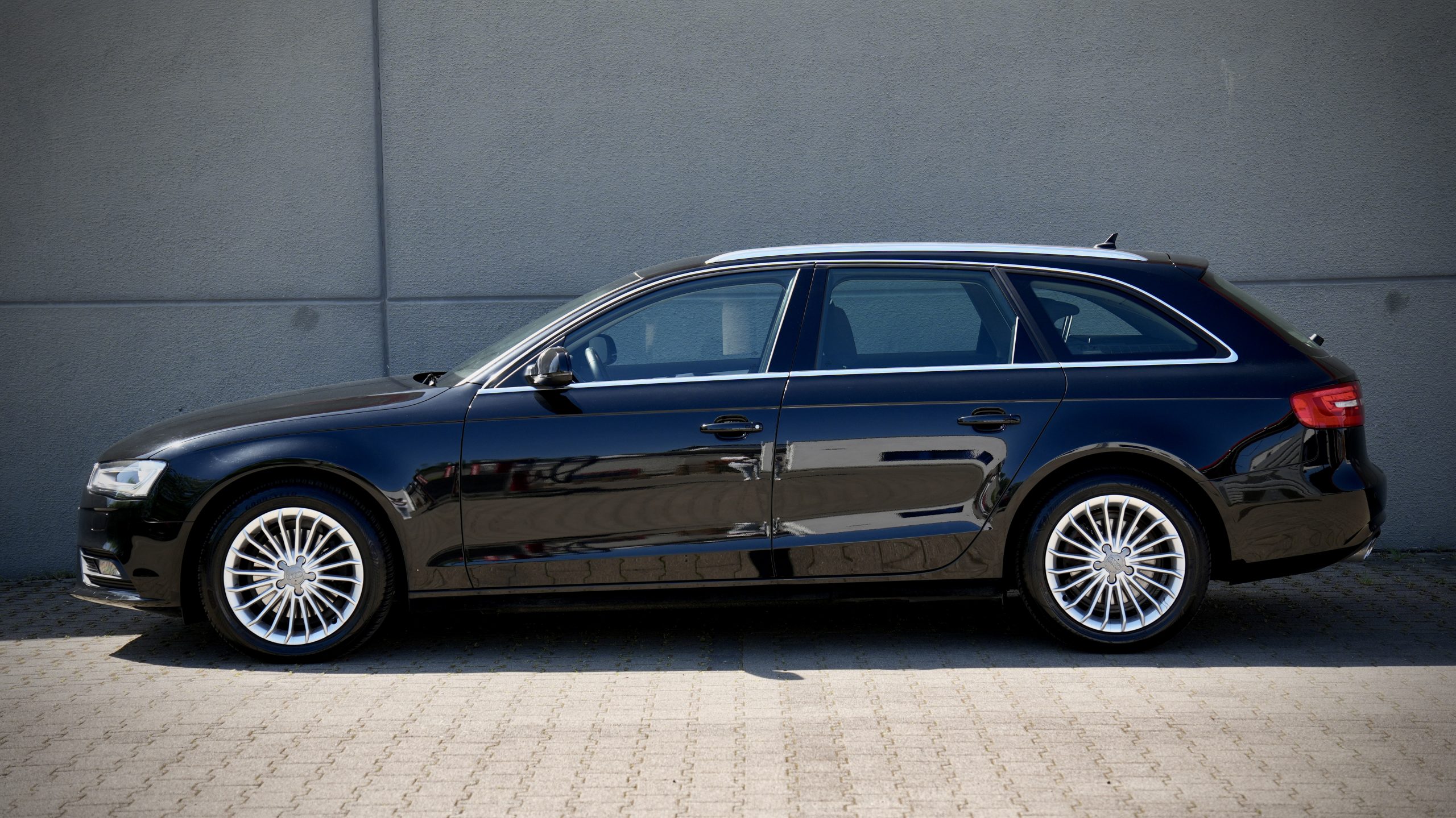Audi A4 Avant 2.0 TDI - Image 6
