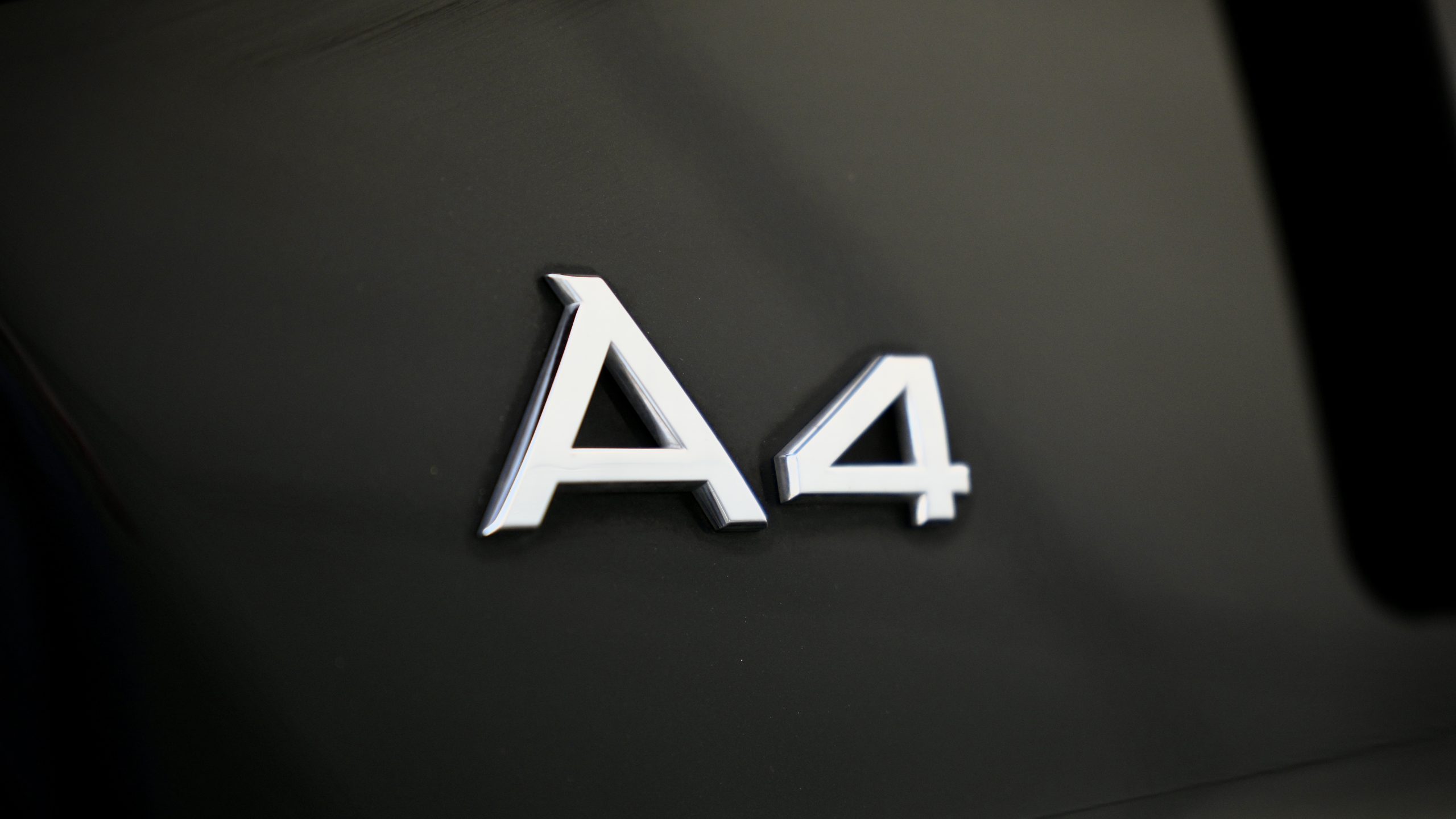 Audi A4 Avant 2.0 TDI - Image 30