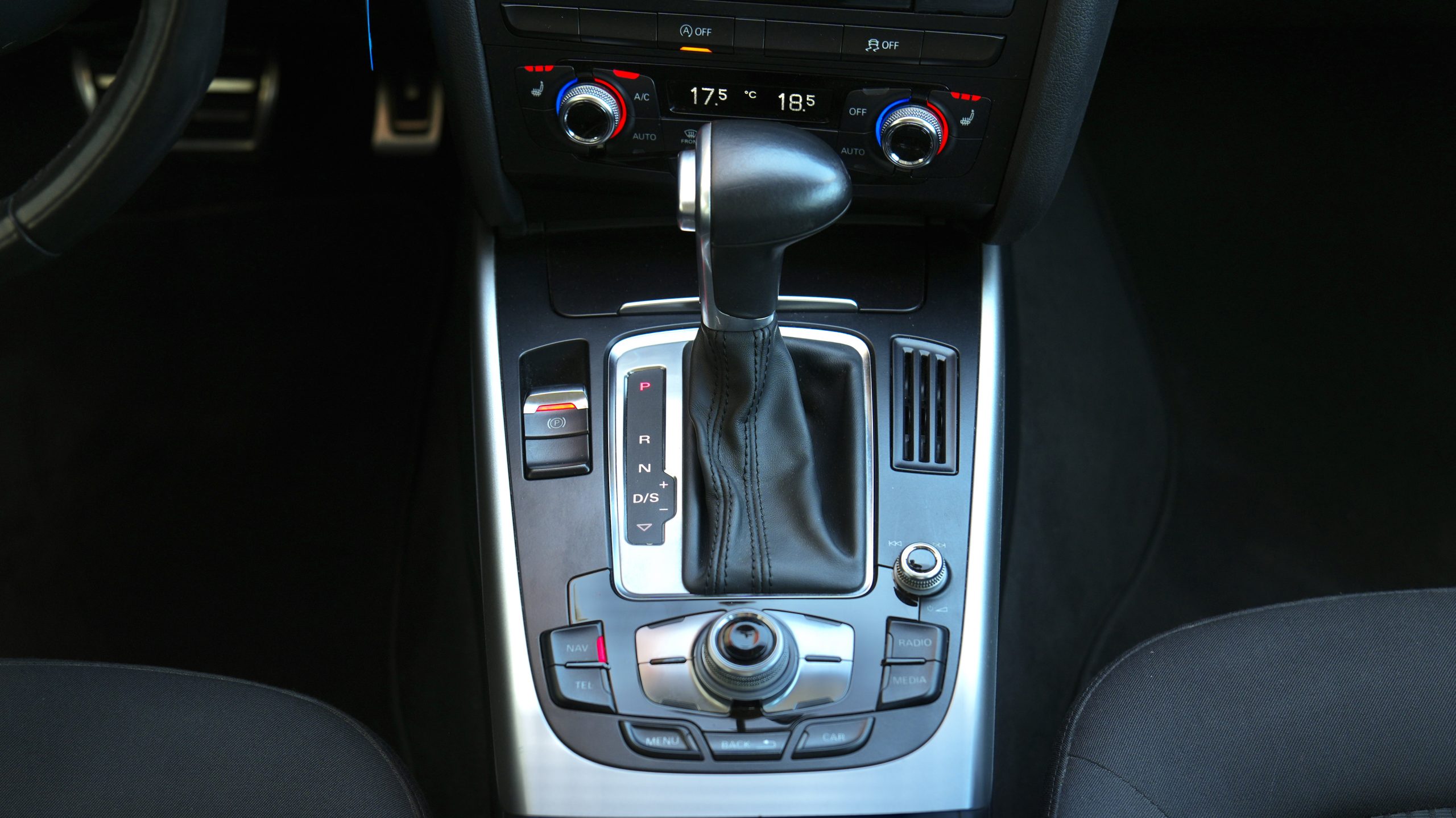 Audi A4 Avant 2.0 TDI - Image 16