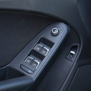 Audi A4 Avant 2.0 TDI - Image 20