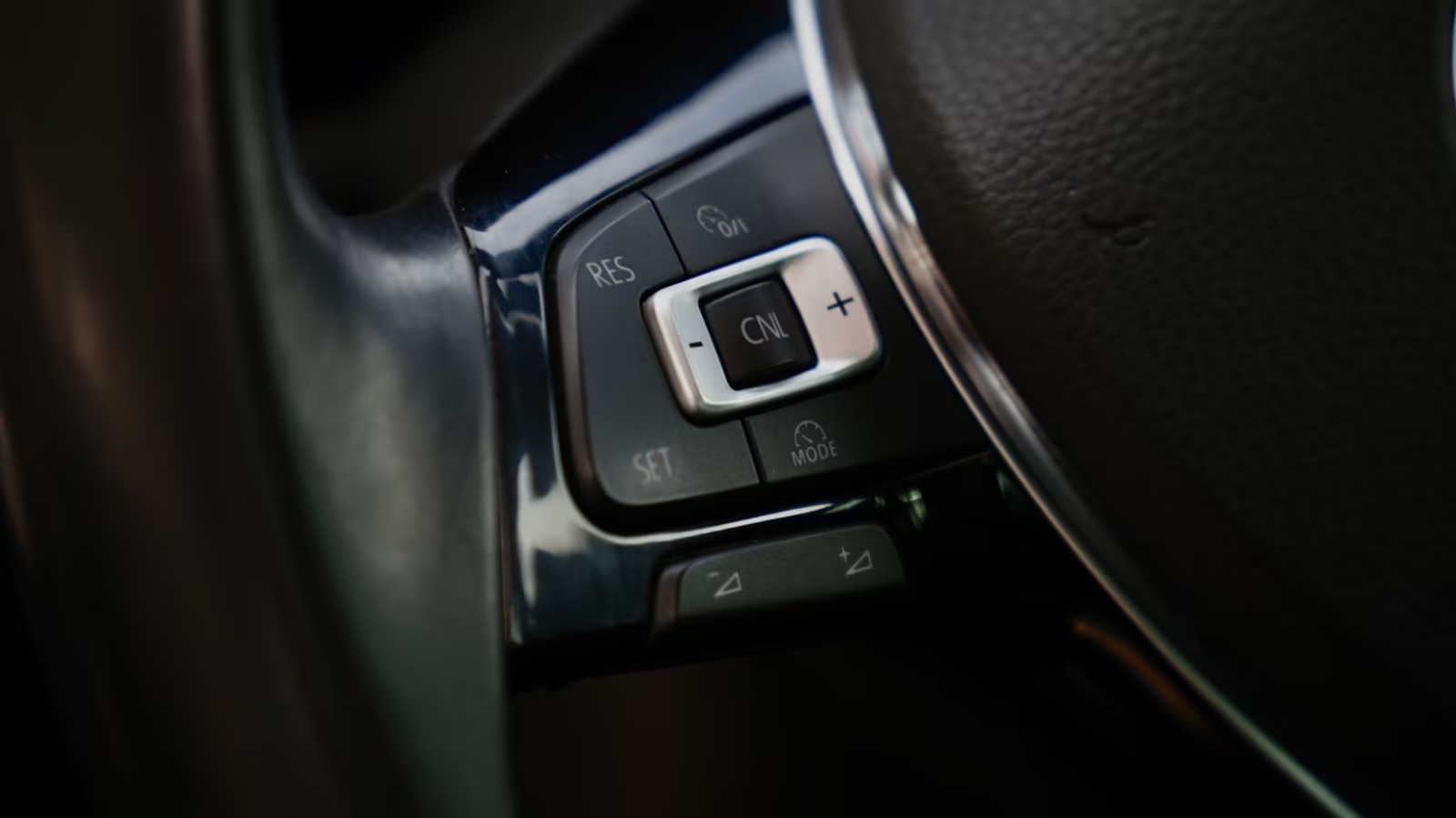 VW Golf VII - Image 17