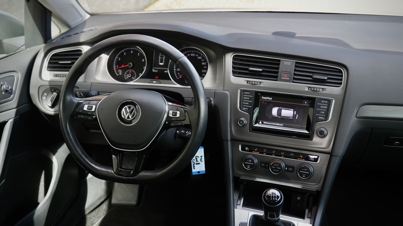 VW Golf VII - Image 13