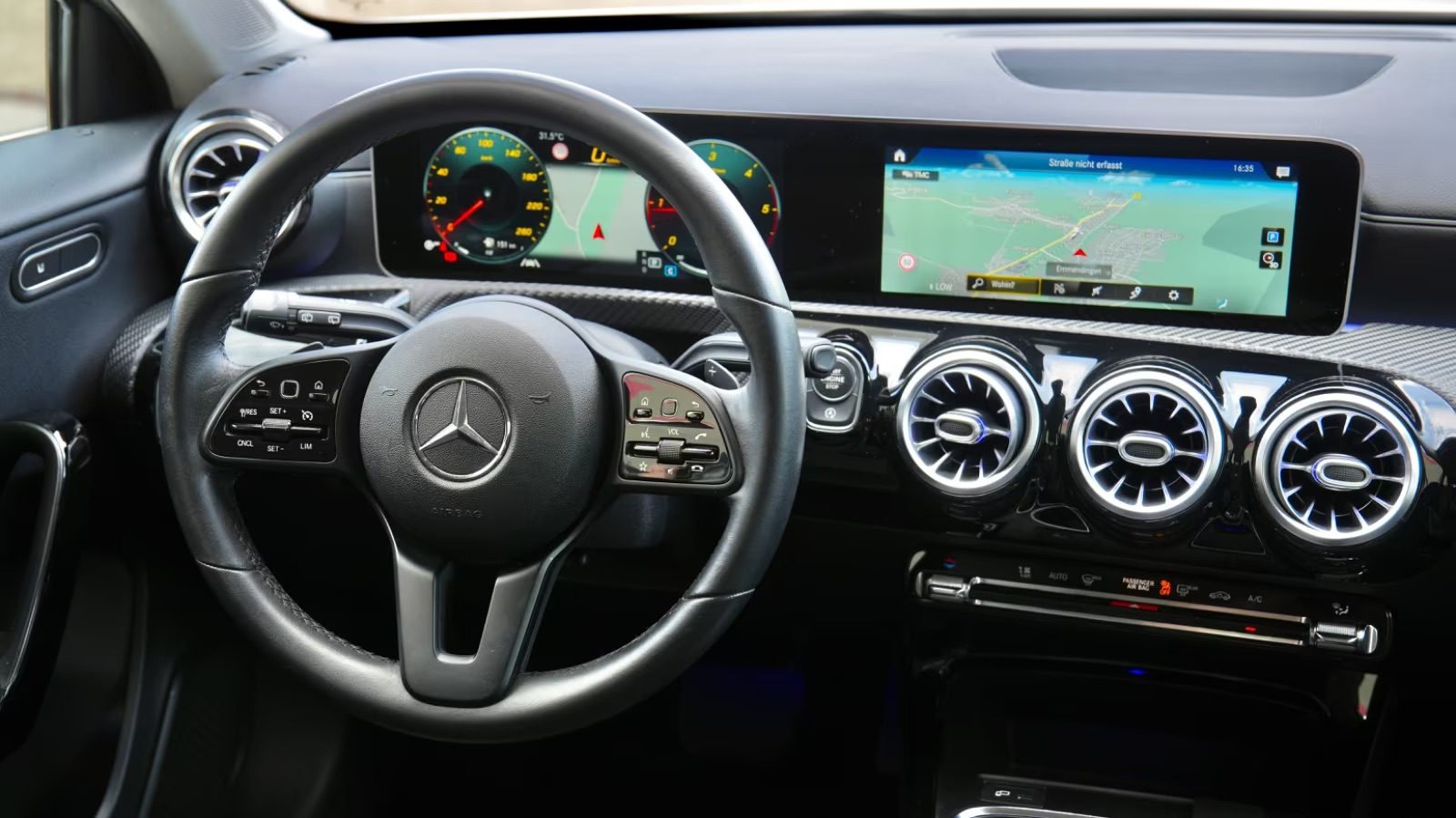 Mercedes-Benz A 180D - Image 12