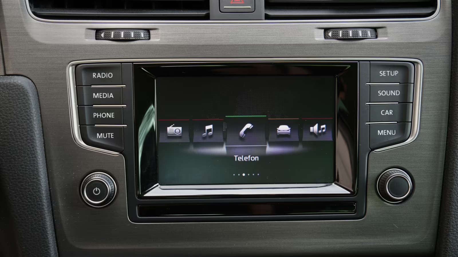 VW Golf VII - Image 15
