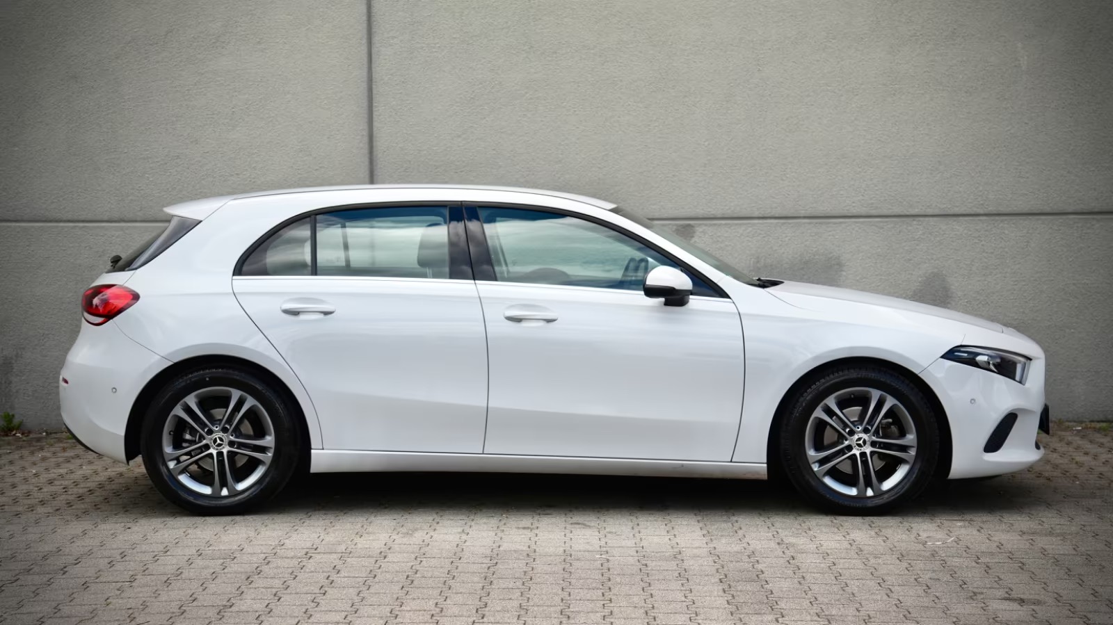 Mercedes-Benz A 180D - Image 2