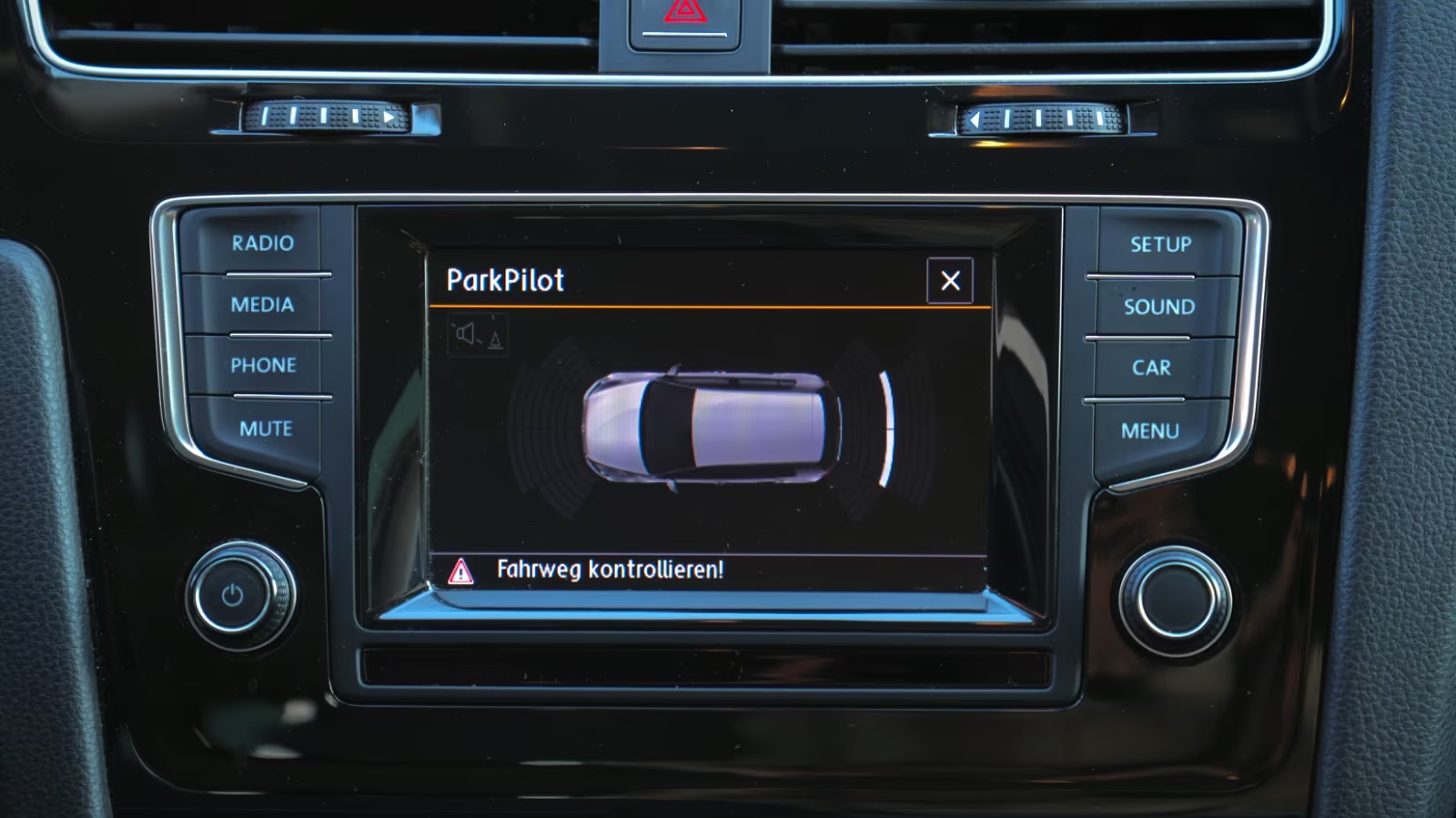 VW Golf VII - Image 16