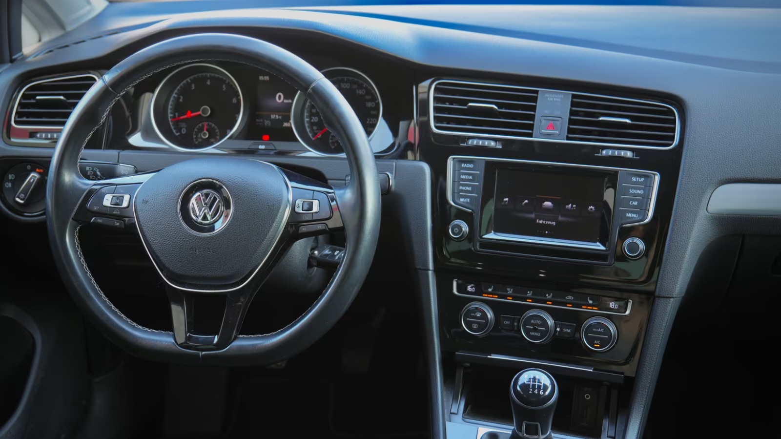 VW Golf VII - Image 13