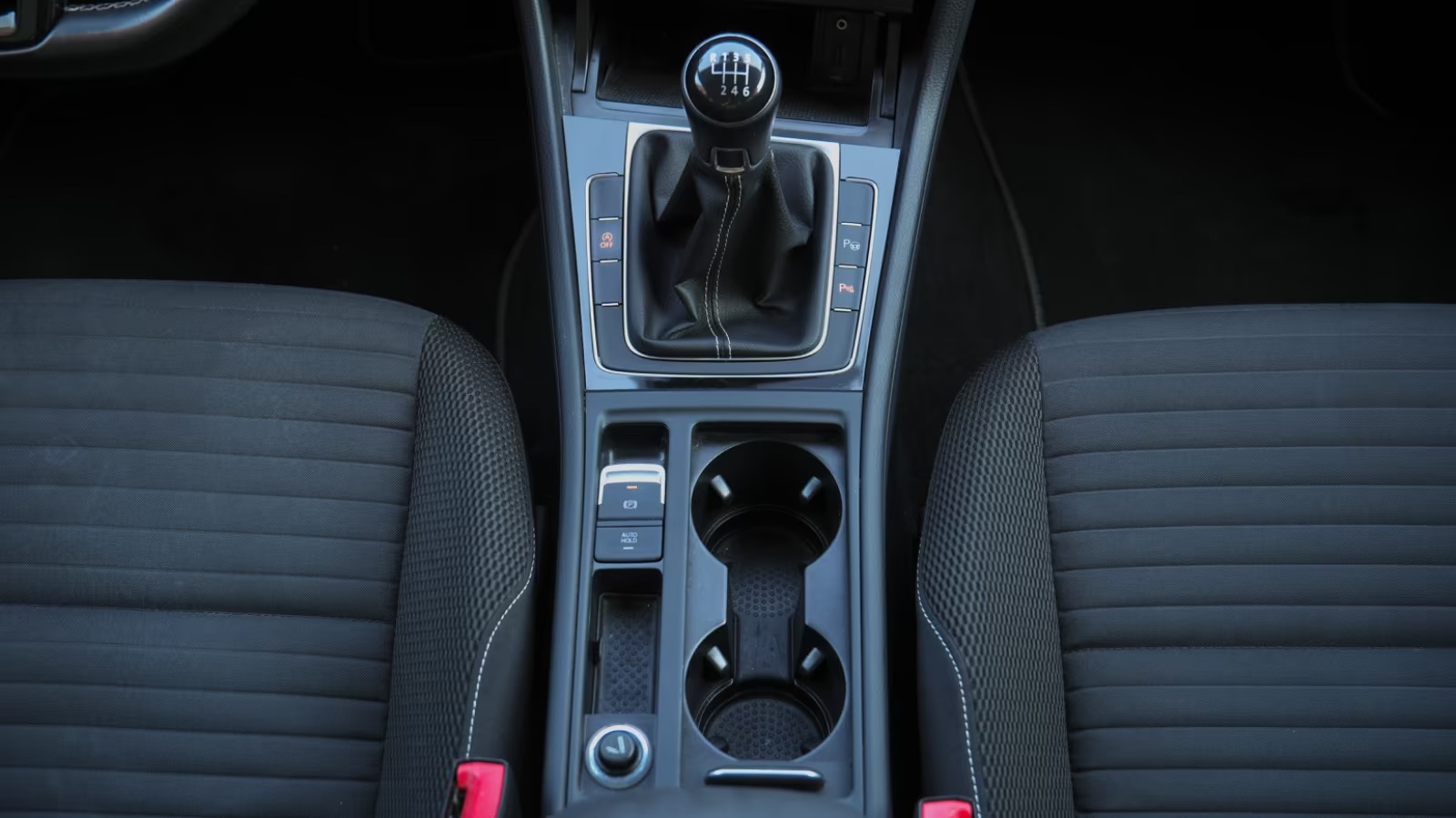 VW Golf VII - Image 18